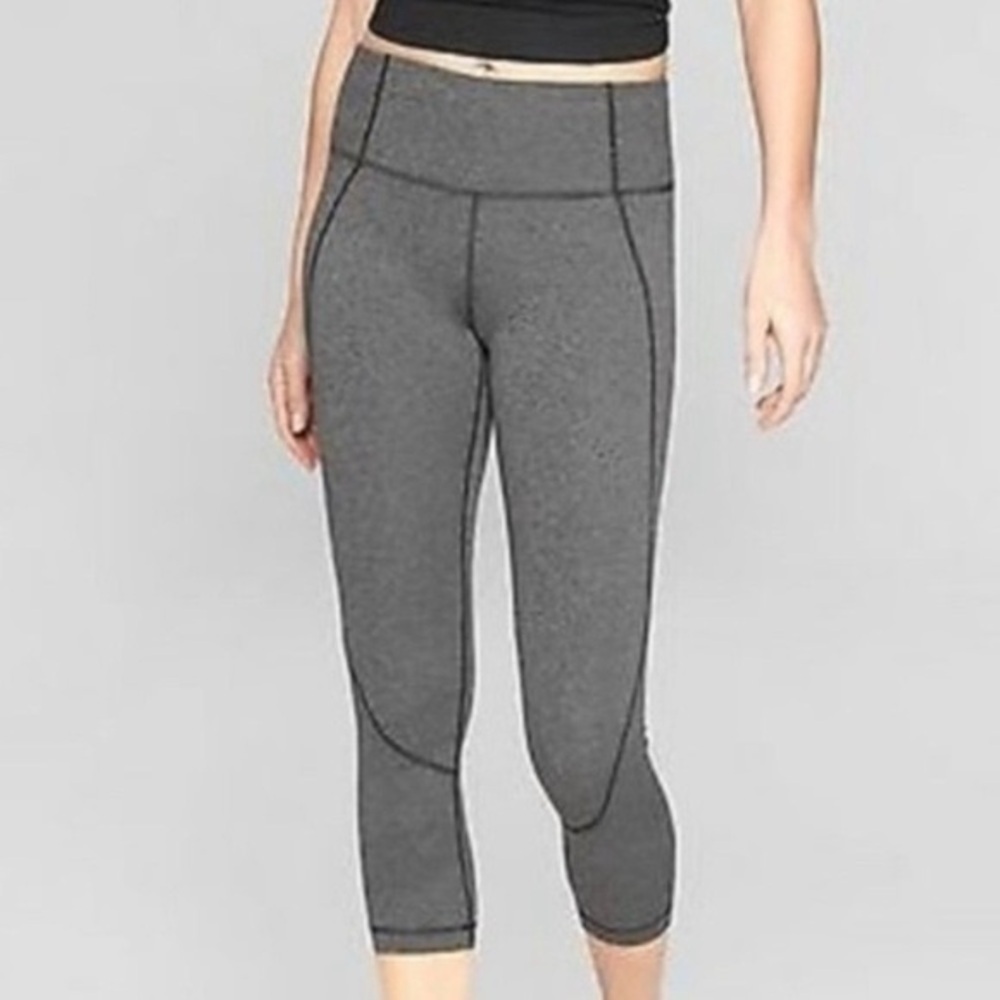 Athleta Salutation Grey Black Cropped Active Yoga Gym Outdoors Leggings (XL)